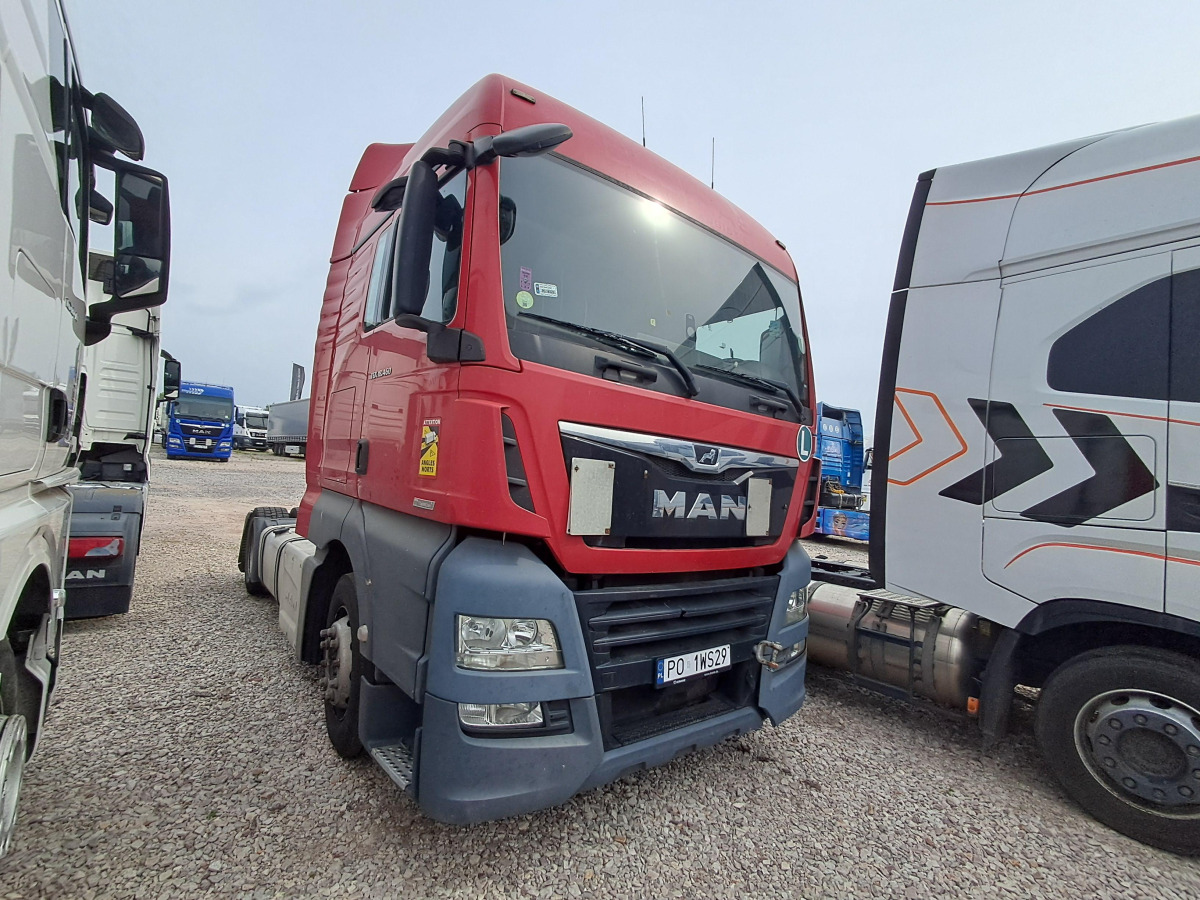 MAN TGX CIĄGNIK SIODŁOWY - Tegljač: slika 1 MAN TGX CIĄGNIK SIODŁOWY - Tegljač: slika 1