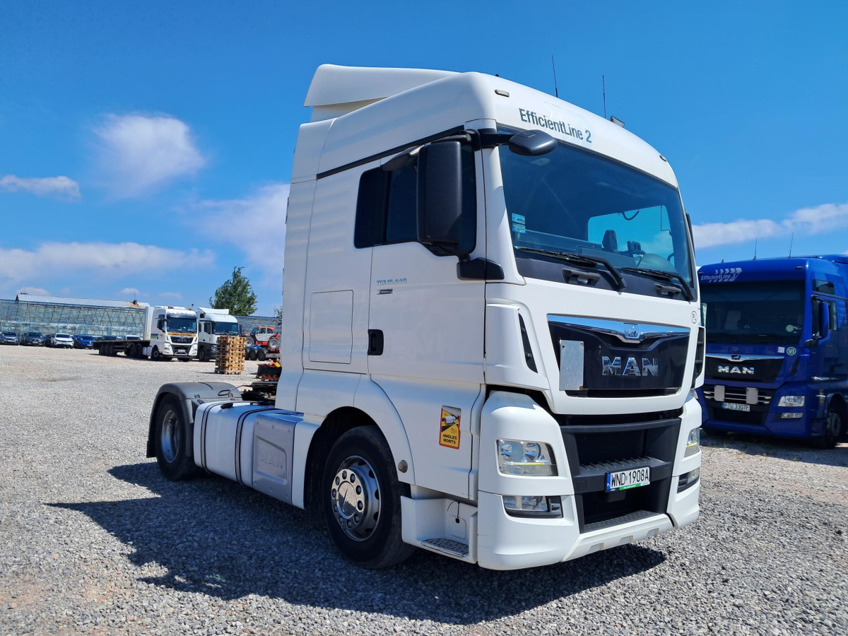 MAN TGX CIĄGNIK SIODŁOWY - Tegljač: slika 4 MAN TGX CIĄGNIK SIODŁOWY - Tegljač: slika 4
