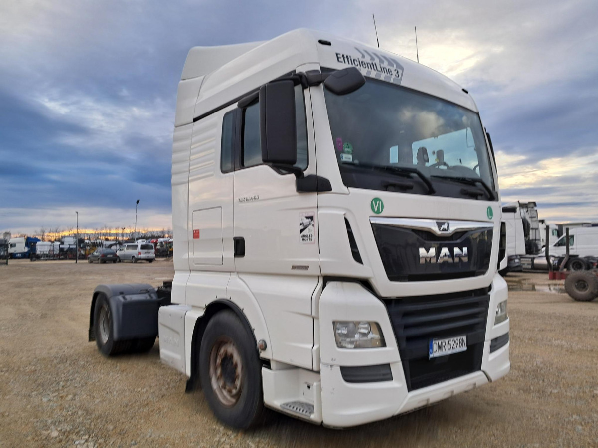 MAN TGX CIĄGNIK SIODŁOWY - Tegljač: slika 1 MAN TGX CIĄGNIK SIODŁOWY - Tegljač: slika 1