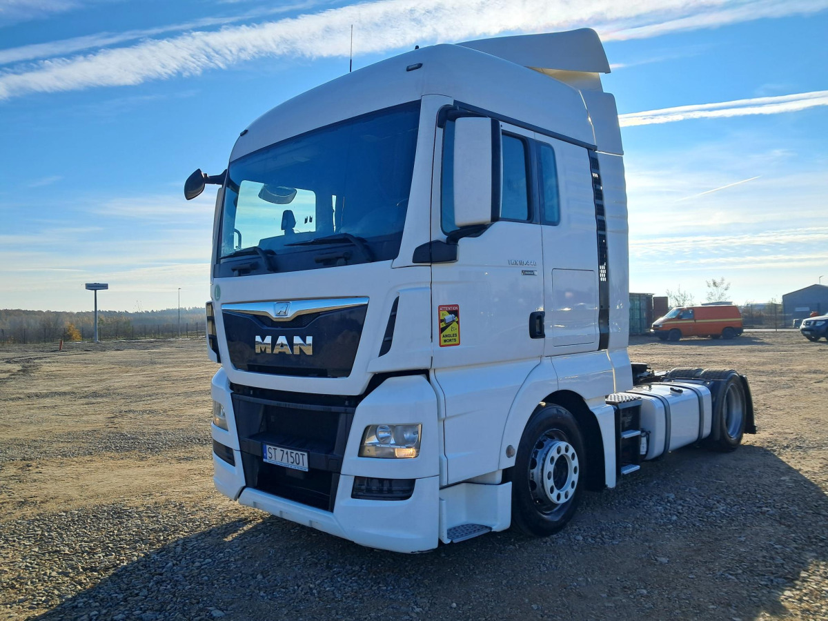 MAN TGX CIĄGNIK SIODŁOWY - Tegljač: slika 2 MAN TGX CIĄGNIK SIODŁOWY - Tegljač: slika 2