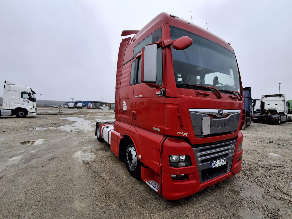 MAN TGX CIĄGNIK SIODŁOWY - Tegljač: slika 1 MAN TGX CIĄGNIK SIODŁOWY - Tegljač: slika 1