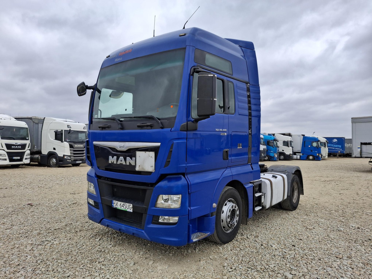 MAN TGX CIĄGNIK SIODŁOWY - Tegljač: slika 2 MAN TGX CIĄGNIK SIODŁOWY - Tegljač: slika 2