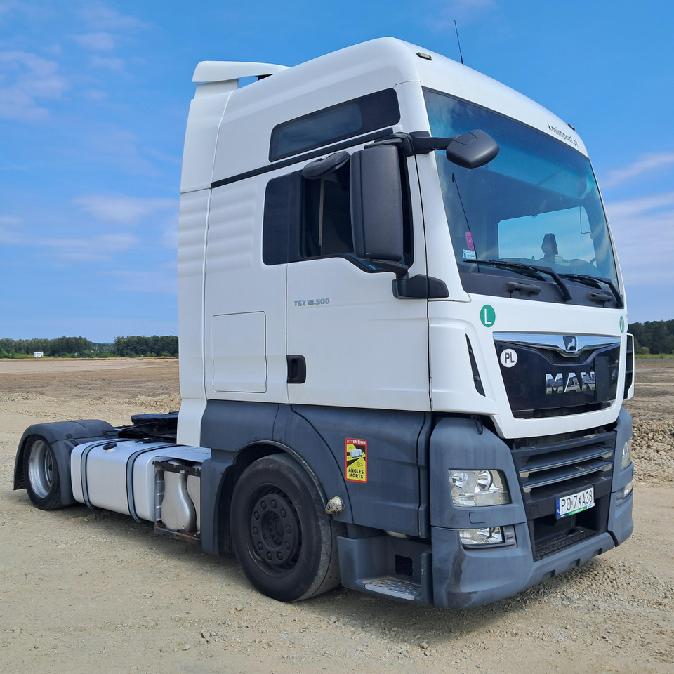 MAN TGX CIĄGNIK SIODŁOWY - Tegljač: slika 1 MAN TGX CIĄGNIK SIODŁOWY - Tegljač: slika 1