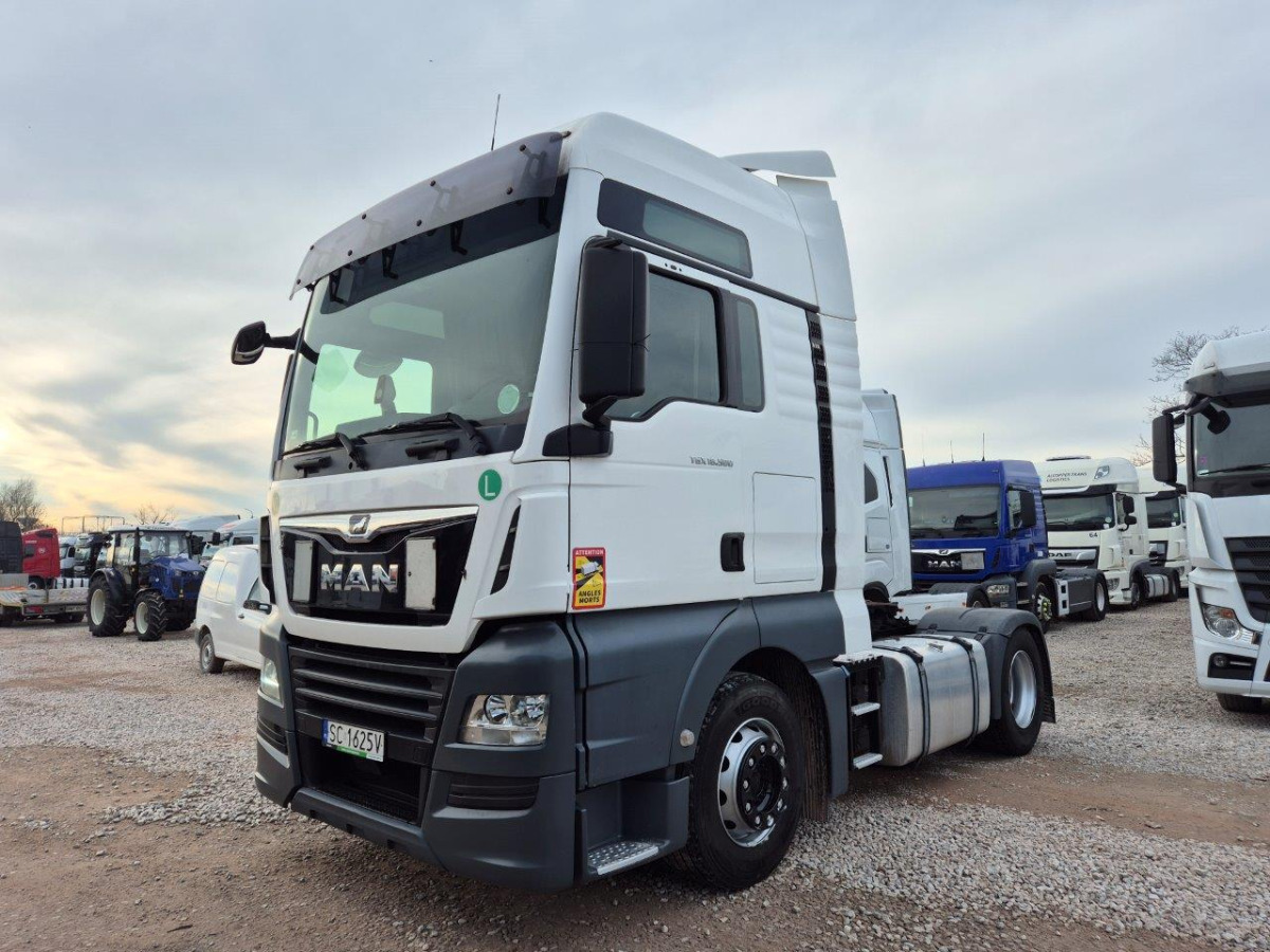 MAN TGX CIĄGNIK SIODŁOWY - Tegljač: slika 1 MAN TGX CIĄGNIK SIODŁOWY - Tegljač: slika 1