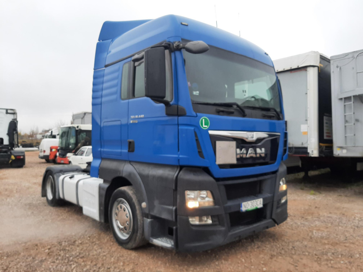 MAN TGX CIĄGNIK SIODŁOWY - Tegljač: slika 1 MAN TGX CIĄGNIK SIODŁOWY - Tegljač: slika 1