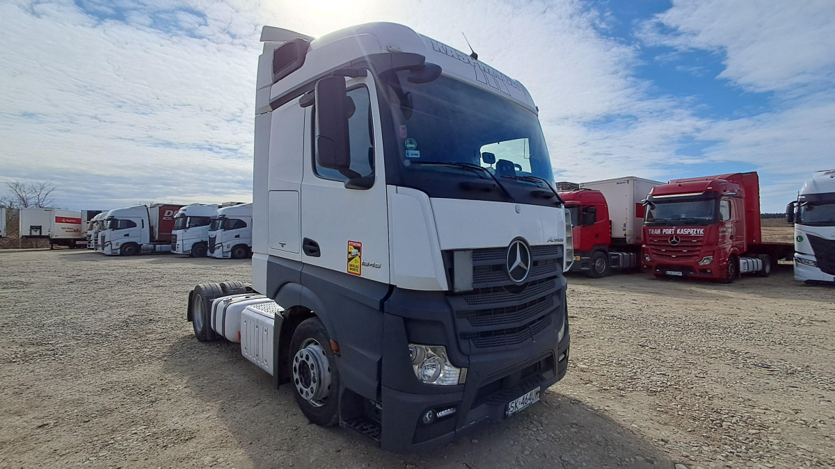 MERCEDES BENZ ACTROS 1845 CIĄGNIK SIODŁOWY - Tegljač: slika 1 MERCEDES BENZ ACTROS 1845 CIĄGNIK SIODŁOWY - Tegljač: slika 1