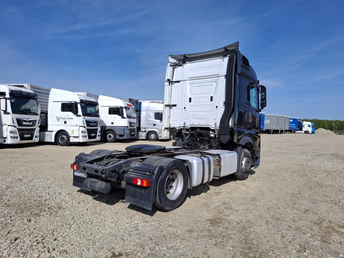 MERCEDES BENZ ACTROS CIĄGNIK SIODŁOWY - Tegljač: slika 5 MERCEDES BENZ ACTROS CIĄGNIK SIODŁOWY - Tegljač: slika 5