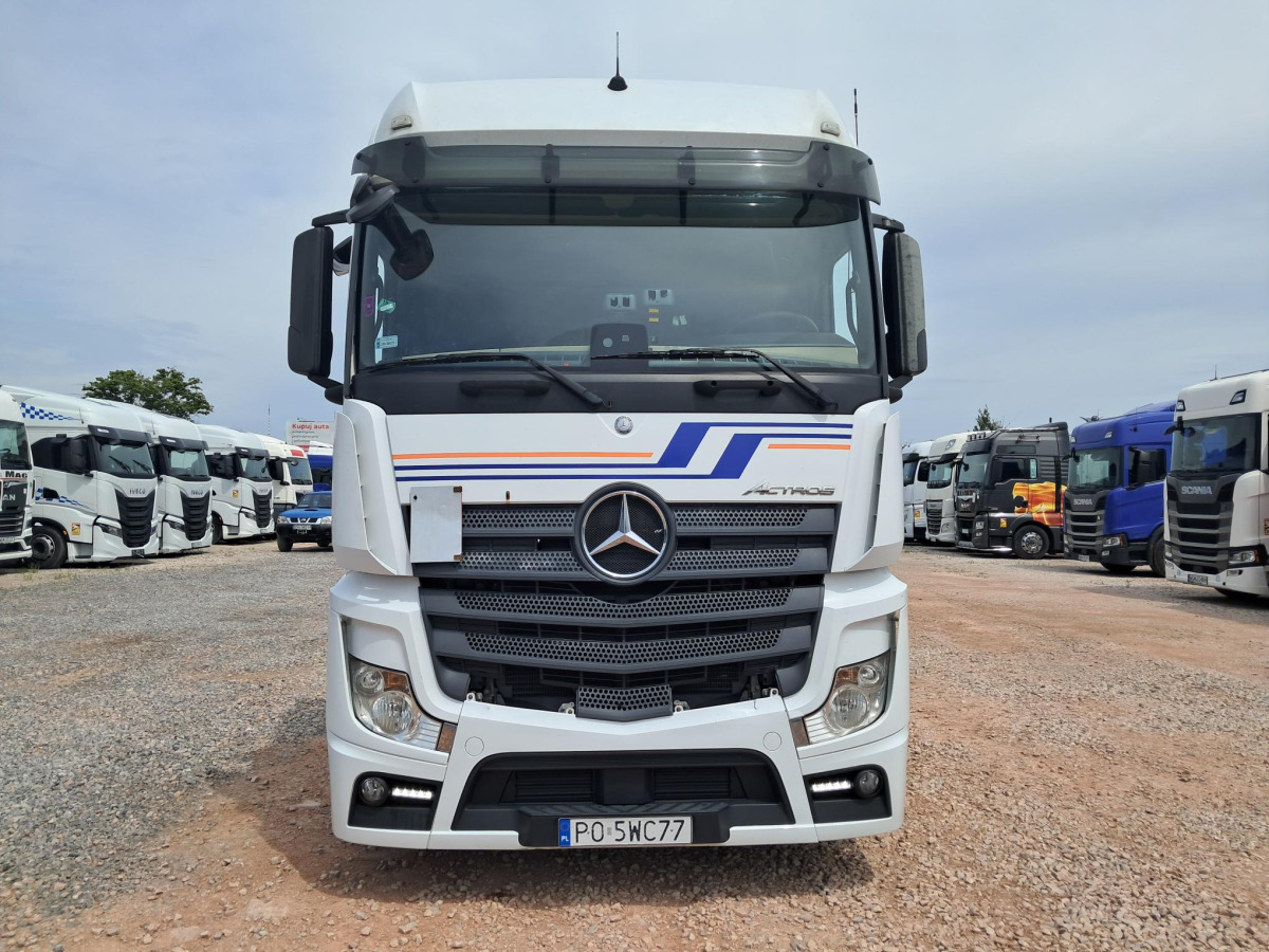 MERCEDES BENZ ACTROS CIĄGNIK SIODŁOWY - Tegljač: slika 2 MERCEDES BENZ ACTROS CIĄGNIK SIODŁOWY - Tegljač: slika 2