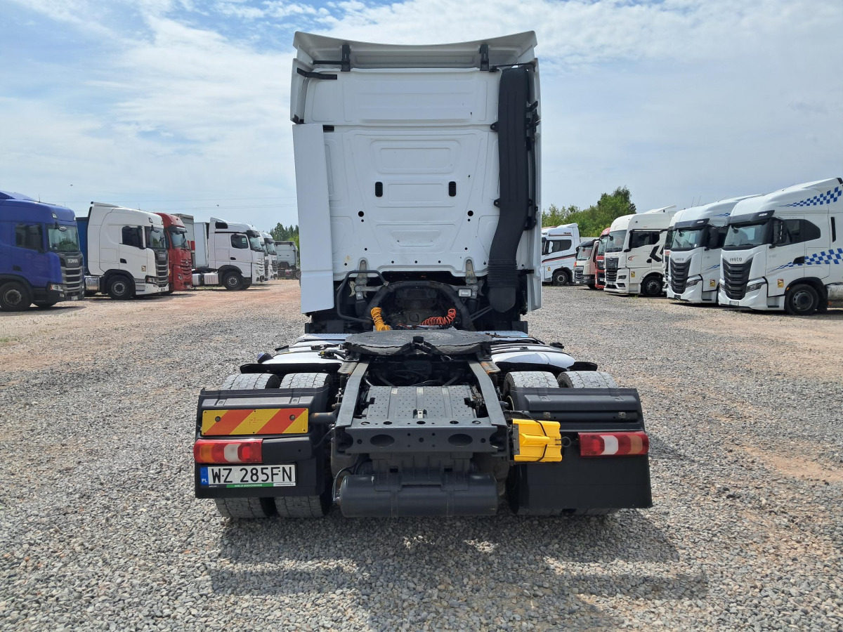 MERCEDES BENZ ACTROS CIĄGNIK SIODŁOWY - Tegljač: slika 5 MERCEDES BENZ ACTROS CIĄGNIK SIODŁOWY - Tegljač: slika 5