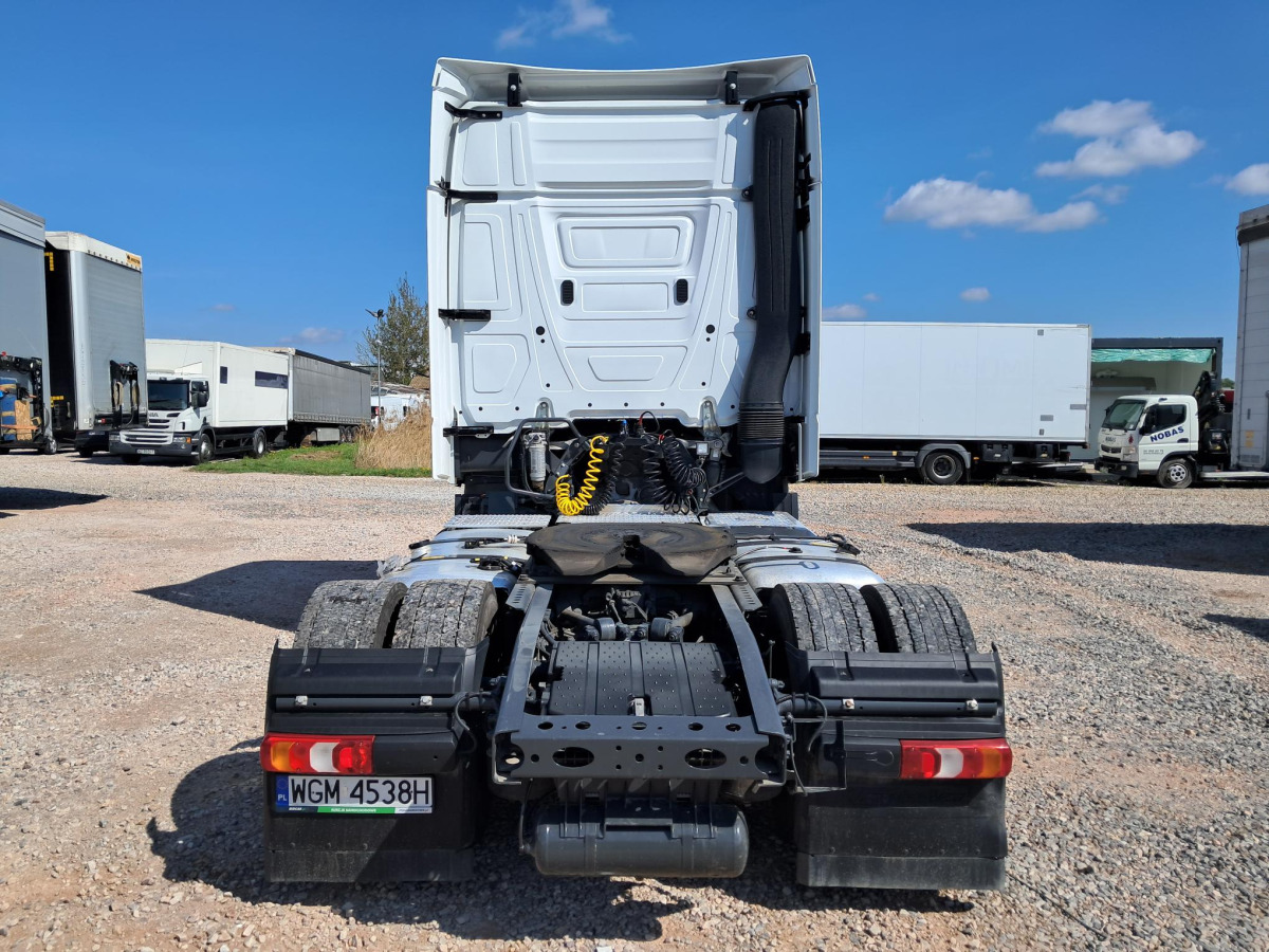 MERCEDES BENZ ACTROS CIĄGNIK SIODŁOWY - Tegljač: slika 5 MERCEDES BENZ ACTROS CIĄGNIK SIODŁOWY - Tegljač: slika 5
