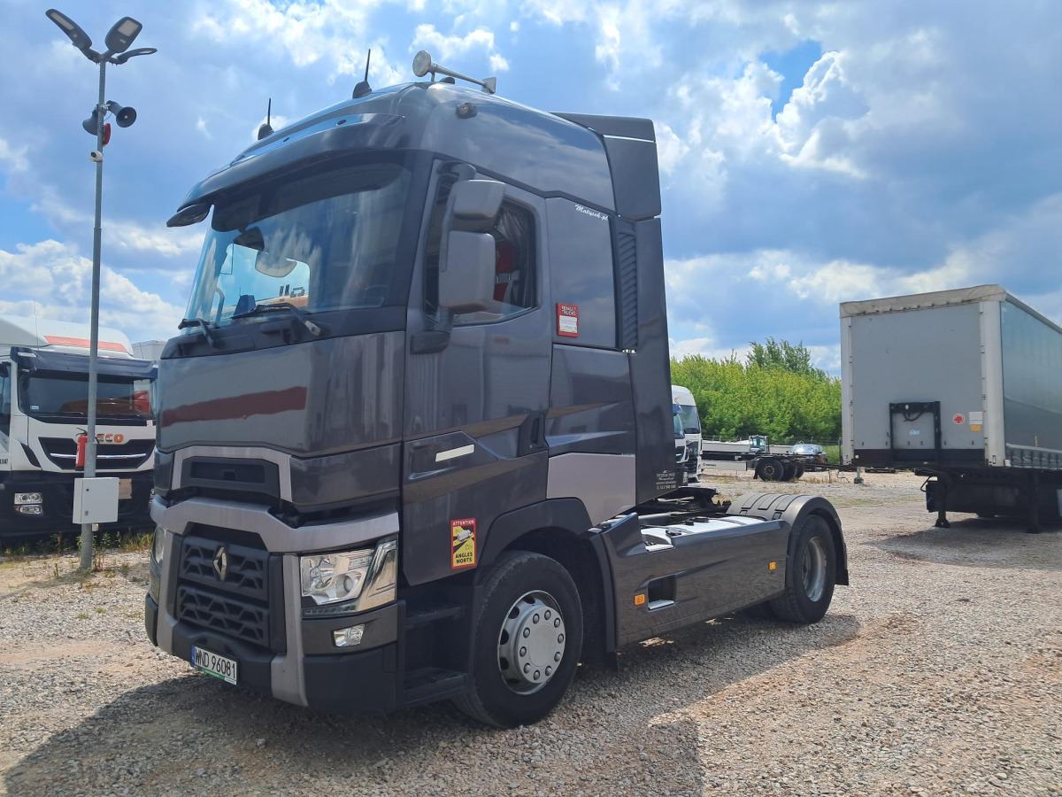 RENAULT T CIĄGNIK SIODŁOWY - Tegljač: slika 2 RENAULT T CIĄGNIK SIODŁOWY - Tegljač: slika 2