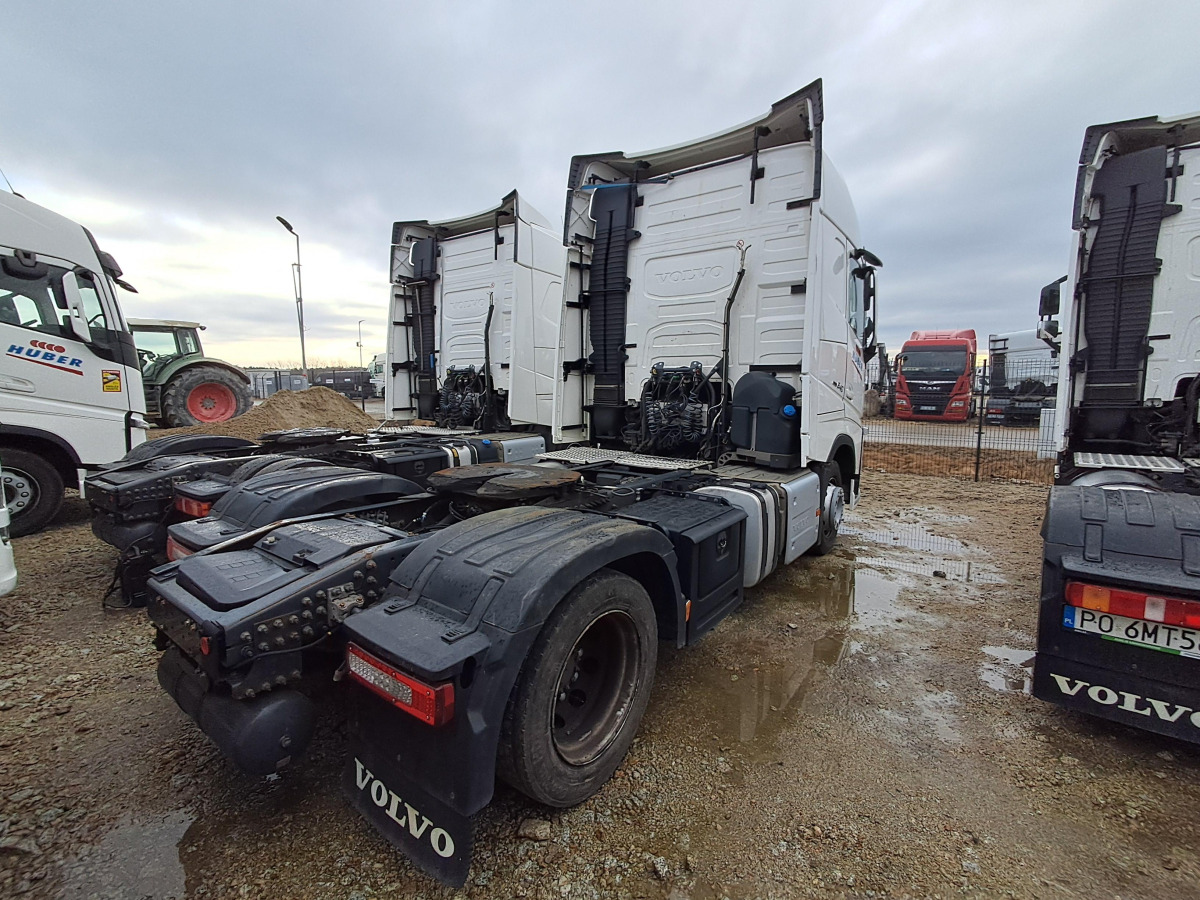 VOLVO FH 460 CIĄGNIK SIODŁOWY - Tegljač: slika 5 VOLVO FH 460 CIĄGNIK SIODŁOWY - Tegljač: slika 5