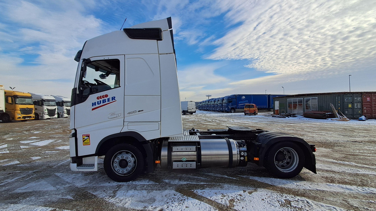 VOLVO FH 460 CIĄGNIK SIODŁOWY - Tegljač: slika 4 VOLVO FH 460 CIĄGNIK SIODŁOWY - Tegljač: slika 4