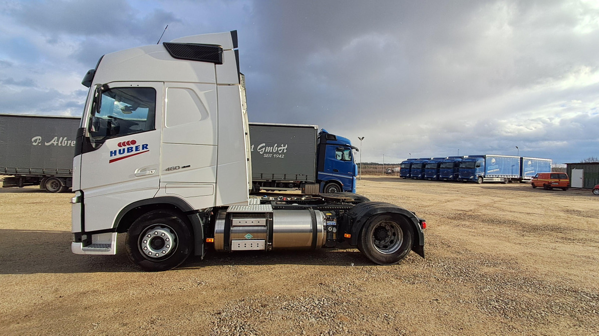 VOLVO FH 460 CIĄGNIK SIODŁOWY - Tegljač: slika 4 VOLVO FH 460 CIĄGNIK SIODŁOWY - Tegljač: slika 4