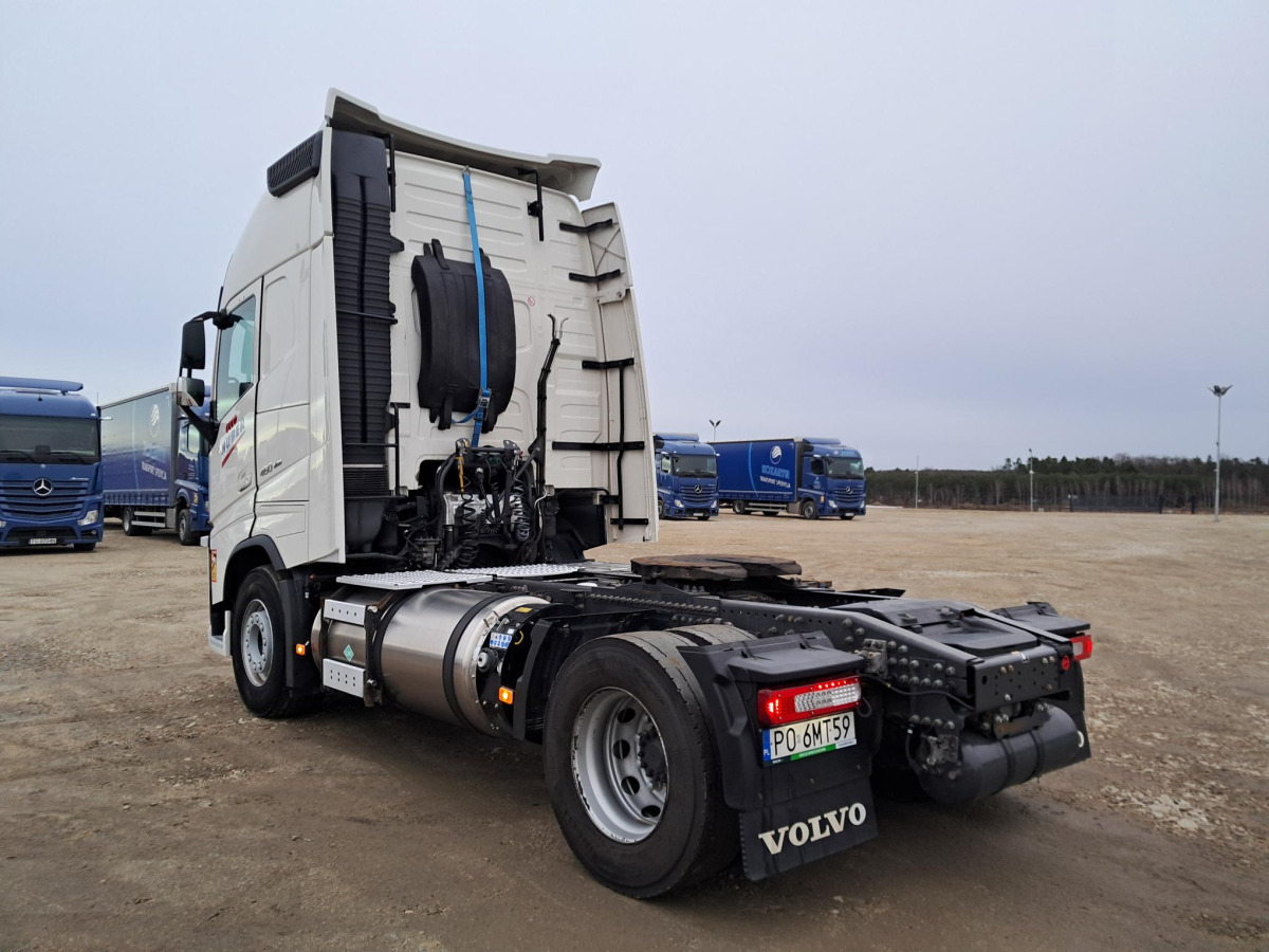 VOLVO FH 460 CIĄGNIK SIODŁOWY - Tegljač: slika 5 VOLVO FH 460 CIĄGNIK SIODŁOWY - Tegljač: slika 5
