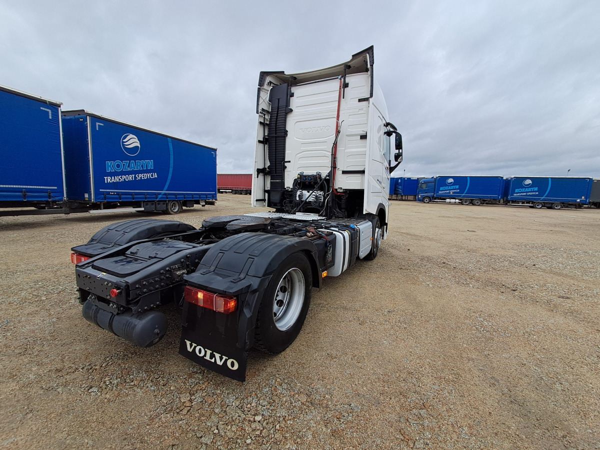 VOLVO FH 460 CIĄGNIK SIODŁOWY - Tegljač: slika 5 VOLVO FH 460 CIĄGNIK SIODŁOWY - Tegljač: slika 5