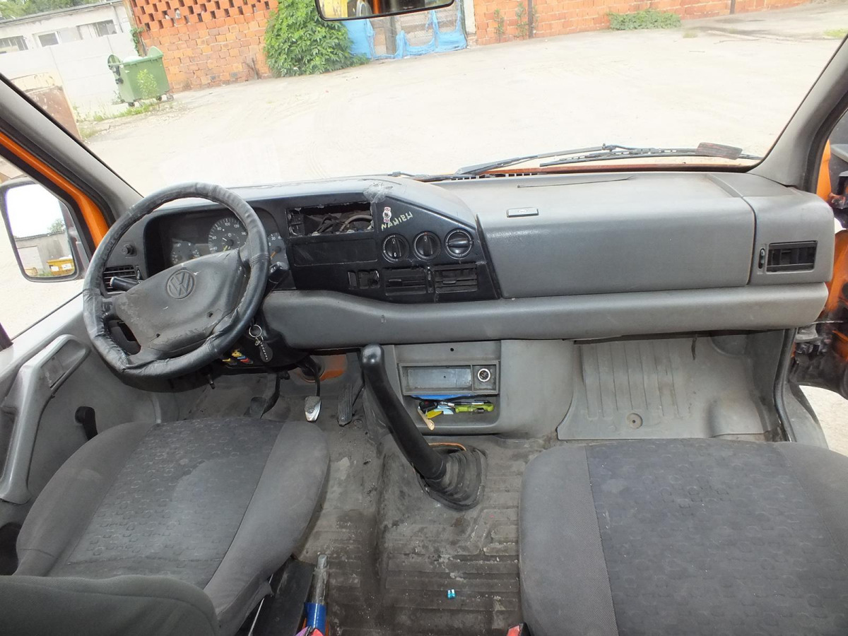 VOLKSWAGEN LT SKRZYNIA - Dostavno vozilo sa otvorenom sandukom, Dostavno vozilo sa duplom kabinom: slika 5 VOLKSWAGEN LT SKRZYNIA - Dostavno vozilo sa otvorenom sandukom, Dostavno vozilo sa duplom kabinom: slika 5