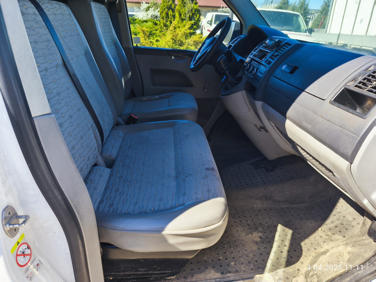 VOLKSWAGEN TRANSPORTER FURGON BLASZAK - Furgon: slika 5 VOLKSWAGEN TRANSPORTER FURGON BLASZAK - Furgon: slika 5