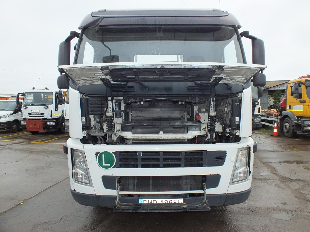 VOLVO FM POD KONTENERY - Kamion za utovaranje kontejnera: slika 3 VOLVO FM POD KONTENERY - Kamion za utovaranje kontejnera: slika 3