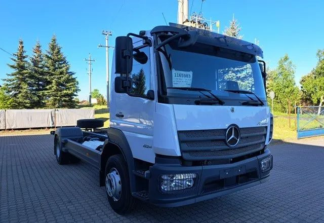 Mercedes-Benz Atego 1624 L Podwozie - Kamion sa golom šasijom i zatvorenom kabinom: slika 3 Mercedes-Benz Atego 1624 L Podwozie - Kamion sa golom šasijom i zatvorenom kabinom: slika 3