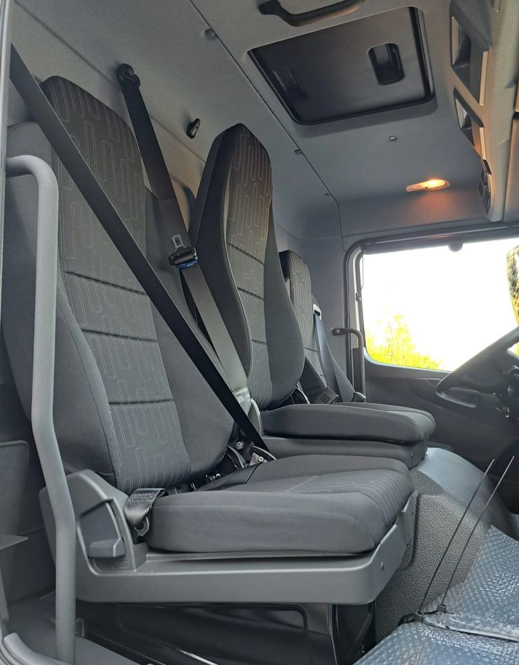 Mercedes-Benz Atego 1624 L Podwozie - Kamion sa golom šasijom i zatvorenom kabinom: slika 4 Mercedes-Benz Atego 1624 L Podwozie - Kamion sa golom šasijom i zatvorenom kabinom: slika 4