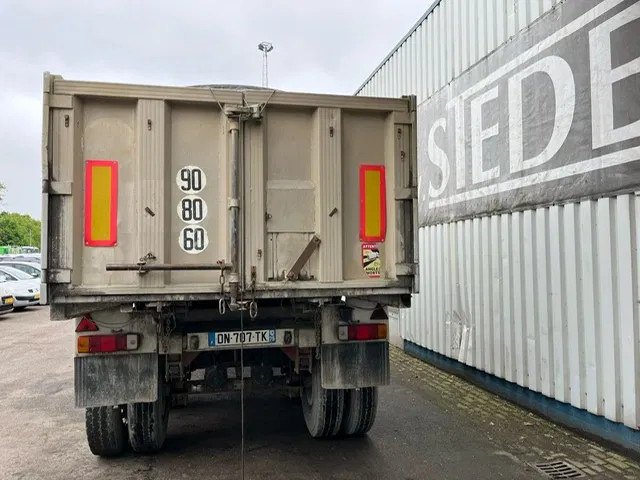 Poluprikolica istovarivača Benalu 2 Axle , 8 Tyres , Alu Tipper , Spring Suspension , Drum Brakes: slika 7