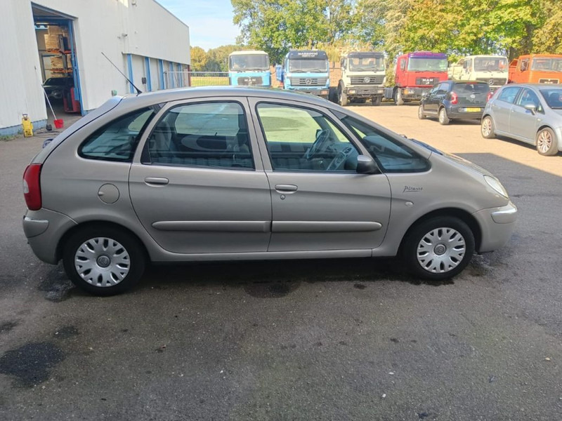 Citroën Xsara Picasso 1.8i - 16V , Airco - Automobil: slika 5 Citroën Xsara Picasso 1.8i - 16V , Airco - Automobil: slika 5