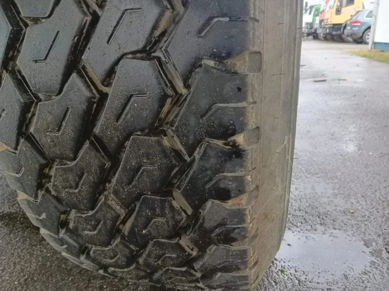 Poluprikolica istovarivača Fruehauf 2 Axle Steel Tipper , Spring Suspension , Drum Brakes: slika 11 Poluprikolica istovarivača Fruehauf 2 Axle Steel Tipper , Spring Suspension , Drum Brakes: slika 11