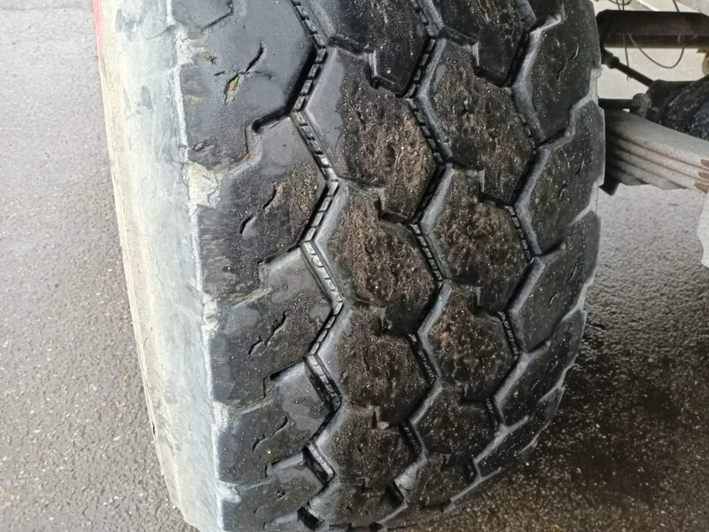 Poluprikolica istovarivača Fruehauf 2 Axle Steel Tipper , Spring Suspension , Drum Brakes: slika 10 Poluprikolica istovarivača Fruehauf 2 Axle Steel Tipper , Spring Suspension , Drum Brakes: slika 10