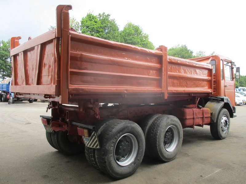 MAN 26.321 6x4 , 3 way tipper , ZF Manual , Spring suspension - Istovarivač: slika 3 MAN 26.321 6x4 , 3 way tipper , ZF Manual , Spring suspension - Istovarivač: slika 3