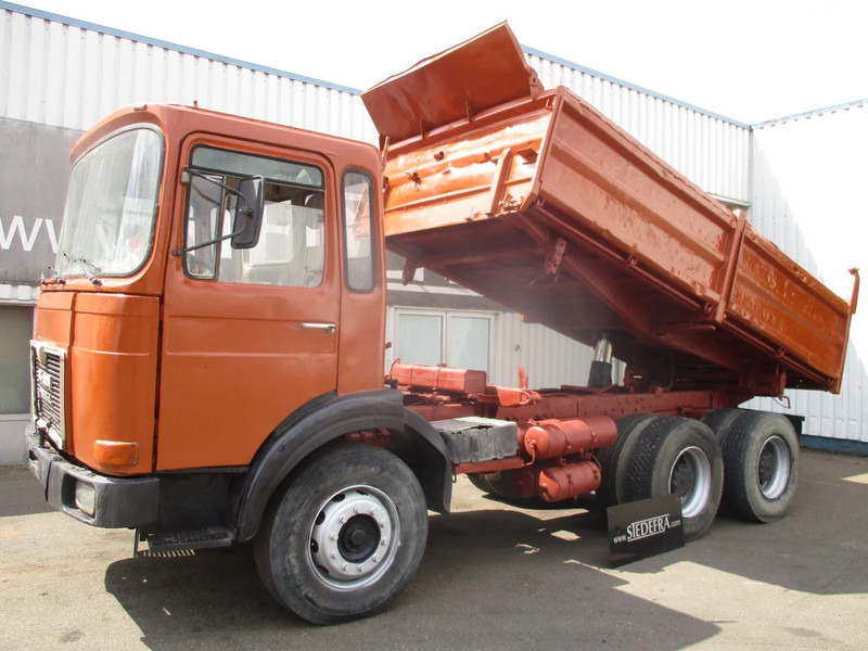 MAN 26.321 6x4 , 3 way tipper , ZF Manual , Spring suspension - Istovarivač: slika 1 MAN 26.321 6x4 , 3 way tipper , ZF Manual , Spring suspension - Istovarivač: slika 1