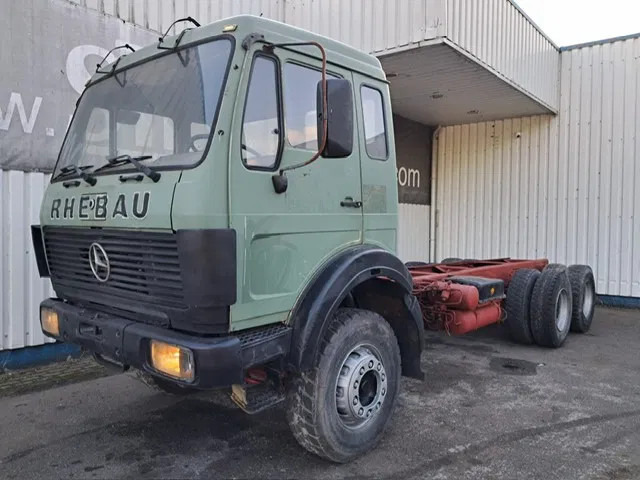 Mercedes-Benz 2632 , V10 , 6x4 , Long chassis , Spring suspension , ZF Manual - Kamion sa golom šasijom i zatvorenom kabinom: slika 1 Mercedes-Benz 2632 , V10 , 6x4 , Long chassis , Spring suspension , ZF Manual - Kamion sa golom šasijom i zatvorenom kabinom: slika 1