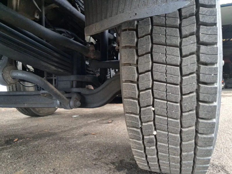 Kamion sa golom šasijom i zatvorenom kabinom Mercedes-Benz 3235SK / 3535SK , 8x4, V8 BiTurbo, ZF Manual , Spring Suspension: slika 16 Kamion sa golom šasijom i zatvorenom kabinom Mercedes-Benz 3235SK / 3535SK , 8x4, V8 BiTurbo, ZF Manual , Spring Suspension: slika 16