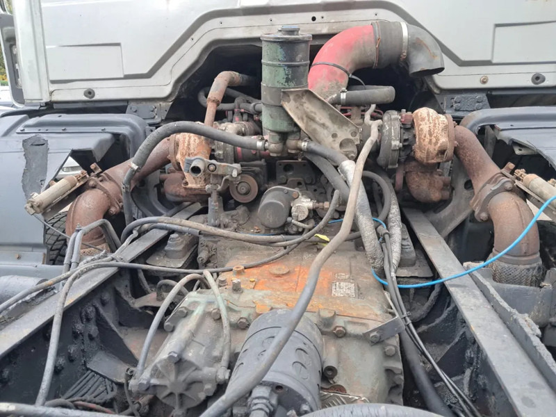 Kamion sa golom šasijom i zatvorenom kabinom Mercedes-Benz 3235SK / 3535SK , 8x4, V8 BiTurbo, ZF Manual , Spring Suspension: slika 8 Kamion sa golom šasijom i zatvorenom kabinom Mercedes-Benz 3235SK / 3535SK , 8x4, V8 BiTurbo, ZF Manual , Spring Suspension: slika 8