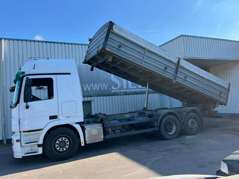 Mercedes-Benz Actros 2544 , MP2 -MP3 , 6x2 , 3 Way Tipper - Istovarivač: slika 5 Mercedes-Benz Actros 2544 , MP2 -MP3 , 6x2 , 3 Way Tipper - Istovarivač: slika 5