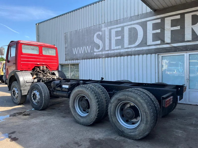 Mercedes-Benz SK 3228 , V8 , 8x4 , Manual , Spring suspension - Kamion sa golom šasijom i zatvorenom kabinom: slika 5 Mercedes-Benz SK 3228 , V8 , 8x4 , Manual , Spring suspension - Kamion sa golom šasijom i zatvorenom kabinom: slika 5