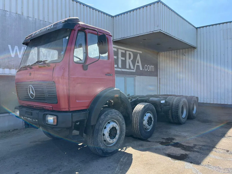 Mercedes-Benz SK 3228 , V8 , 8x4 , Manual , Spring suspension - Kamion sa golom šasijom i zatvorenom kabinom: slika 1 Mercedes-Benz SK 3228 , V8 , 8x4 , Manual , Spring suspension - Kamion sa golom šasijom i zatvorenom kabinom: slika 1