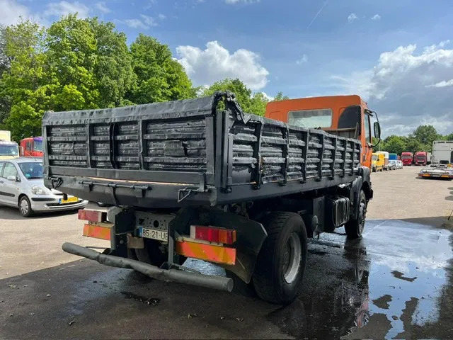 Renault Kerax 270 DCI , Manual , 3 way tipper , Spring suspension - Istovarivač: slika 3 Renault Kerax 270 DCI , Manual , 3 way tipper , Spring suspension - Istovarivač: slika 3