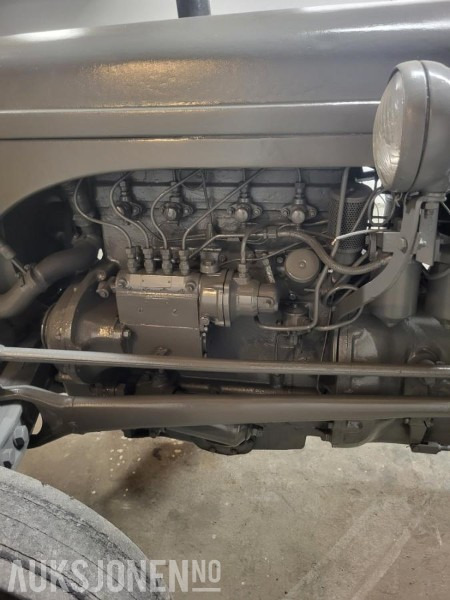 1954 Gråtass traktor - Traktor: slika 5 1954 Gråtass traktor - Traktor: slika 5
