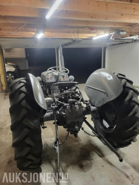 1954 Gråtass traktor - Traktor: slika 3 1954 Gråtass traktor - Traktor: slika 3