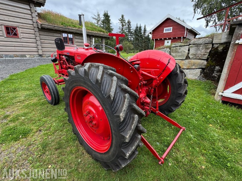 1960 Volvo Bm T425 Krabat traktor - Traktor: slika 3 1960 Volvo Bm T425 Krabat traktor - Traktor: slika 3