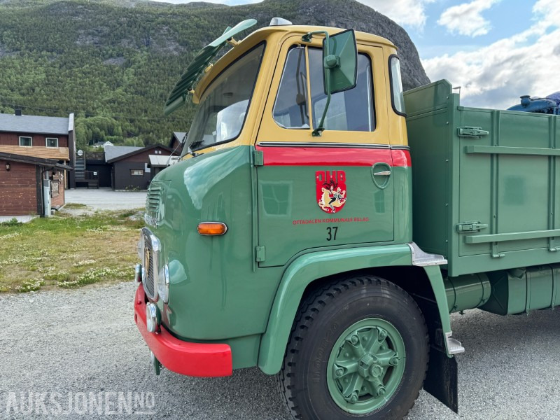 1966 Scania LBS 76 komplett sett med bil og henger selges fra bilmuseum. - Kamion sa tovarnim sandukom: slika 3 1966 Scania LBS 76 komplett sett med bil og henger selges fra bilmuseum. - Kamion sa tovarnim sandukom: slika 3