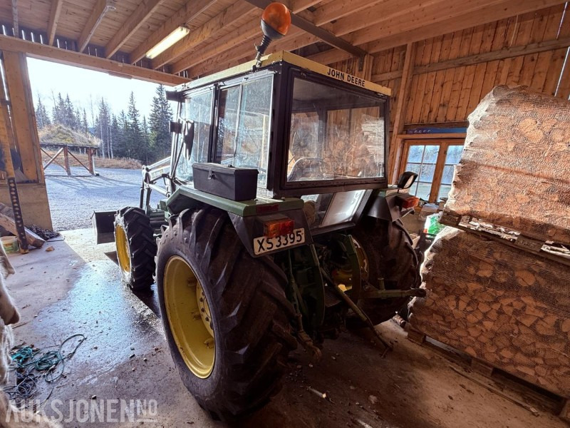 1984 John Deere 1140 4576 timer m/ Pallegafler, Grusskuffe, Snøskuffe, Kjetting - Traktor: slika 4 1984 John Deere 1140 4576 timer m/ Pallegafler, Grusskuffe, Snøskuffe, Kjetting - Traktor: slika 4