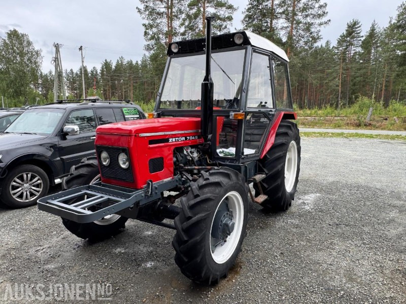 1984 Zetor 7045 traktor - Traktor: slika 1 1984 Zetor 7045 traktor - Traktor: slika 1