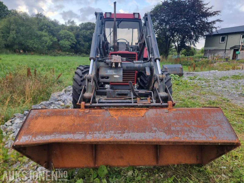 1990 CASE IH 956XL TRAKTOR snøfres 2 skuffer triangelfeste MVA FRI - Traktor: slika 2 1990 CASE IH 956XL TRAKTOR snøfres 2 skuffer triangelfeste MVA FRI - Traktor: slika 2