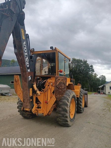 1991 Volvo 6300 traktorgraver MVA FRI OVERHALT MOTOR Frontskuffe tannskuffe pusseskuffe - Bager utovarivač: slika 4 1991 Volvo 6300 traktorgraver MVA FRI OVERHALT MOTOR Frontskuffe tannskuffe pusseskuffe - Bager utovarivač: slika 4