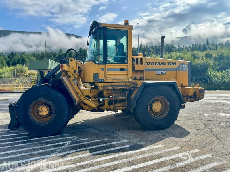 1994 Volvo BM L 90 - Hjullaster - Timer: 23064 - Utovarivač točkaš: slika 5 1994 Volvo BM L 90 - Hjullaster - Timer: 23064 - Utovarivač točkaš: slika 5