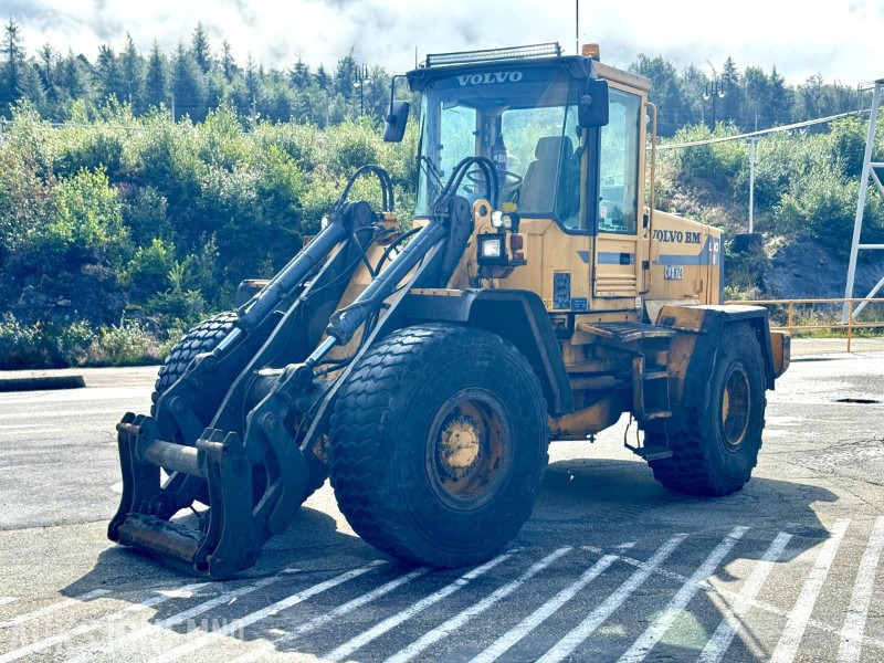 1994 Volvo BM L 90 - Hjullaster - Timer: 23064 - Utovarivač točkaš: slika 1 1994 Volvo BM L 90 - Hjullaster - Timer: 23064 - Utovarivač točkaš: slika 1