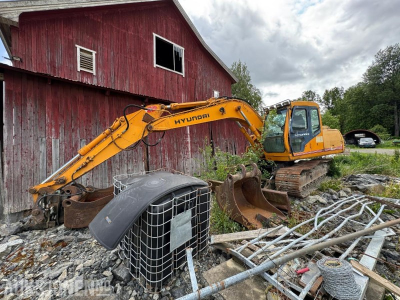 Bager 1996 Hyundai Robex 130 LCD-3 gravemaskin med rotator / 2 stk skuffer: slika 1