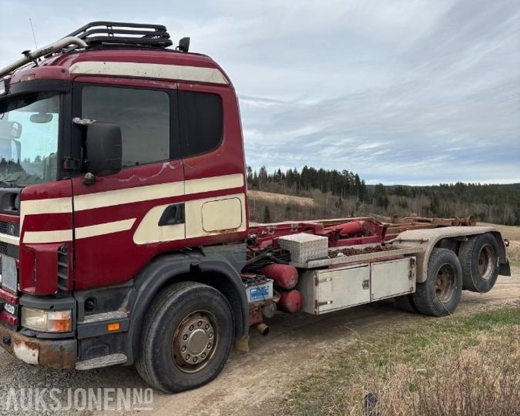 1999 Scania R-serie R124 KROKLØFT - Kamion sa hidrauličnom kukom: slika 2 1999 Scania R-serie R124 KROKLØFT - Kamion sa hidrauličnom kukom: slika 2